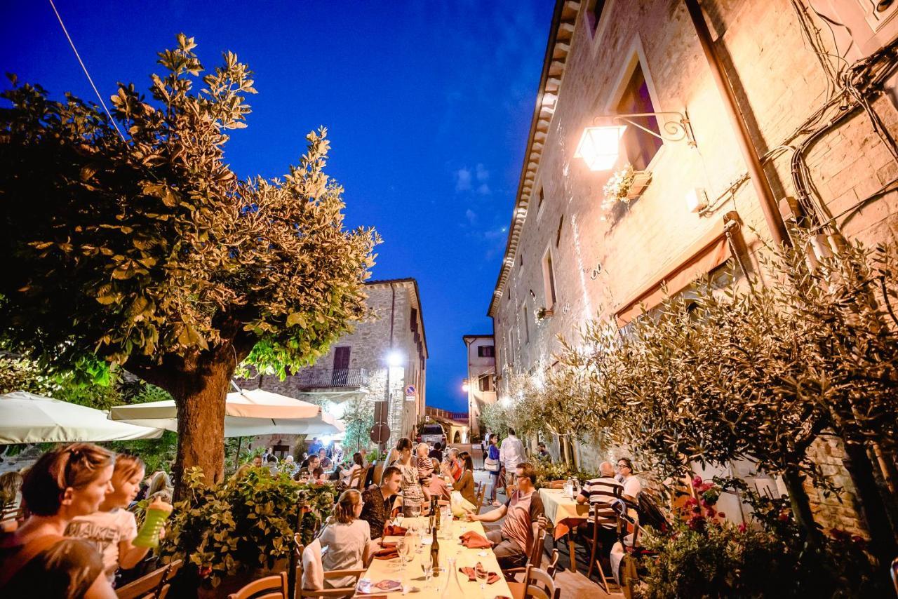 Le Vecchie Cantine Chianni Εξωτερικό φωτογραφία