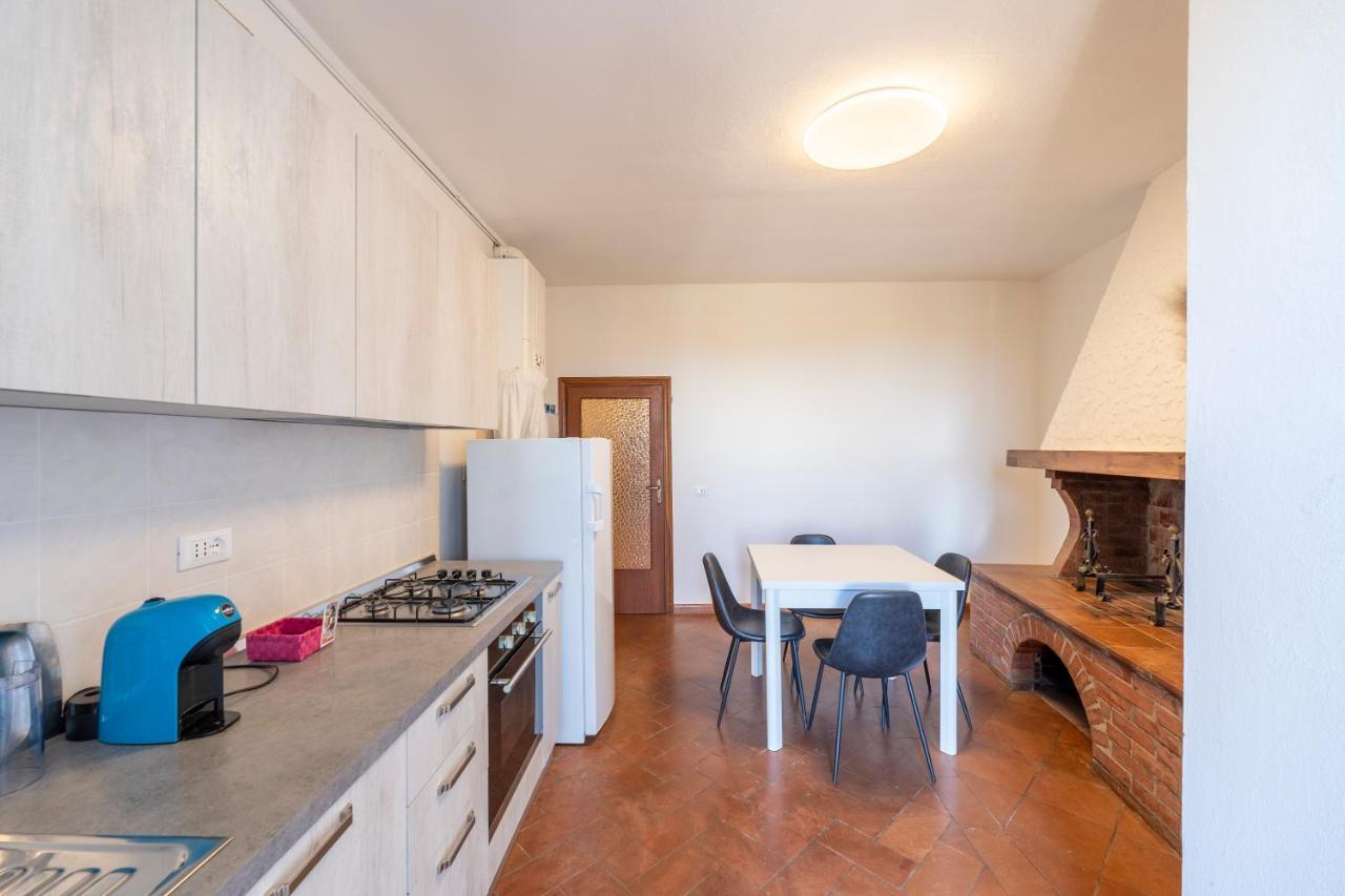 Le Vecchie Cantine Chianni Εξωτερικό φωτογραφία